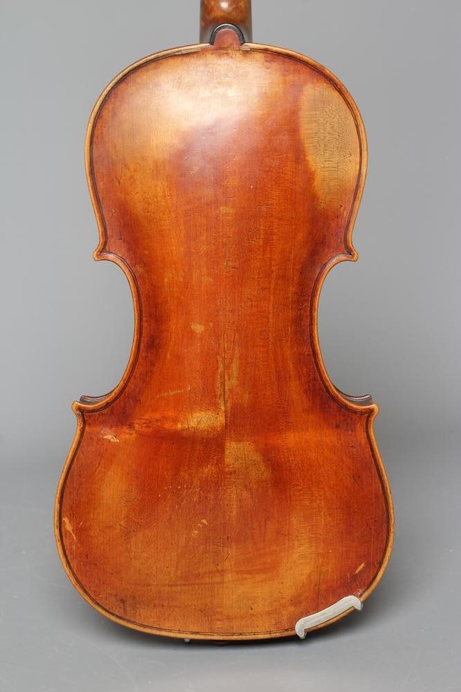 AN ENGLISH VIOLIN BY EDWARD PAMPHILON Image