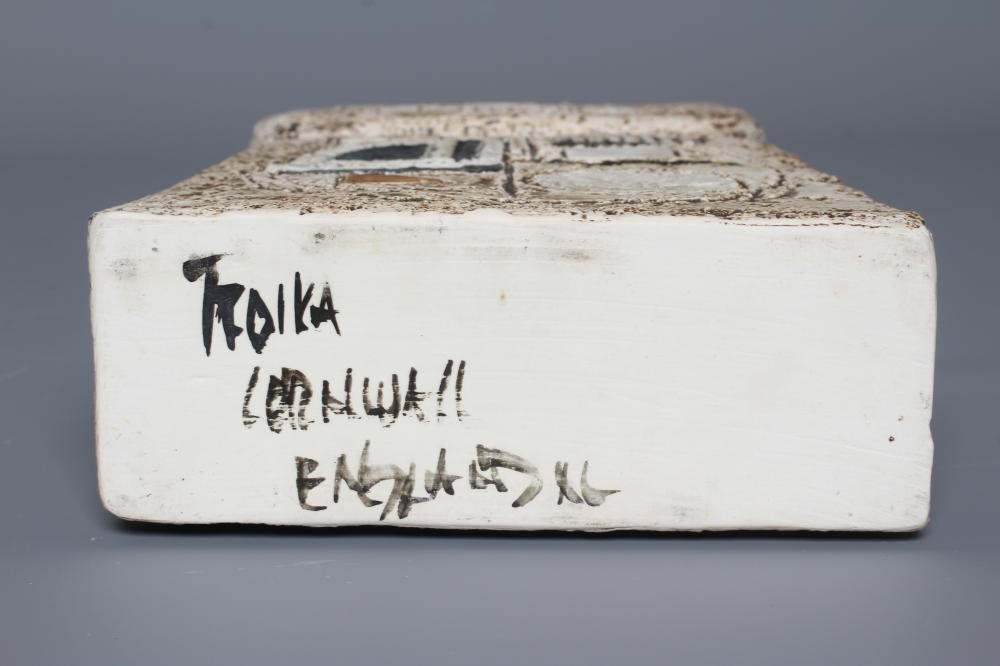 A TROIKA DOUBLEBASE VASE probably by Anne Lewis Image