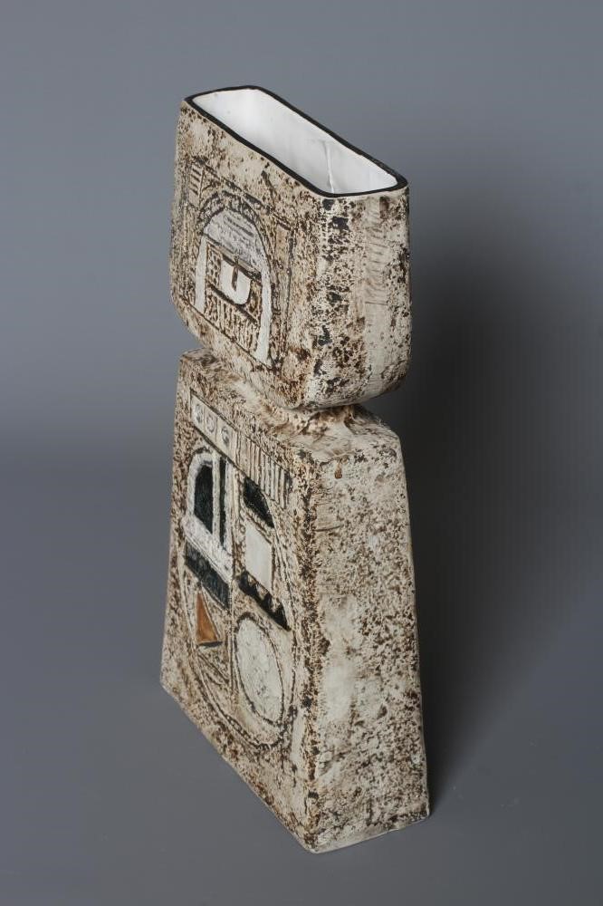 A TROIKA DOUBLEBASE VASE probably by Anne Lewis Image