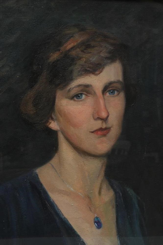 ENGLISH SCHOOL (20th Century) Portrait of a lady Image