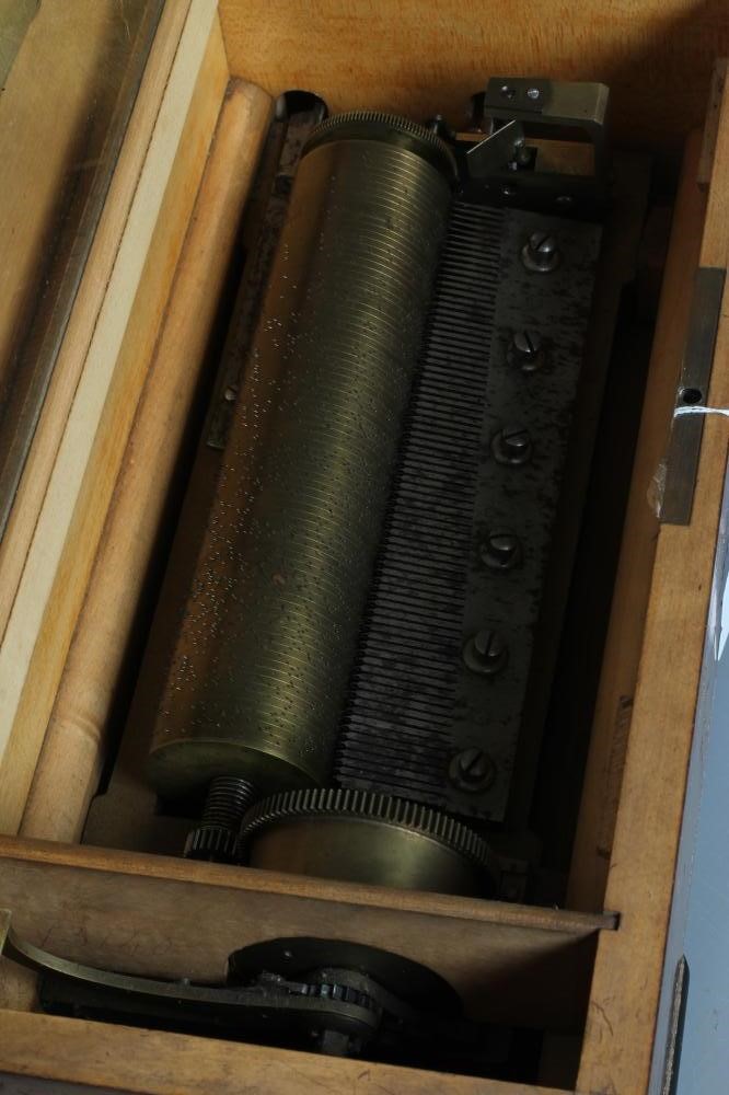 A SWISS MUSICAL BOX Image
