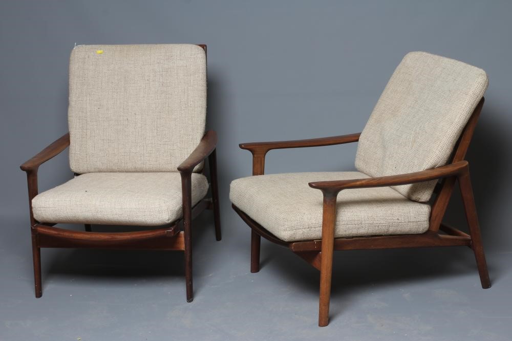 A TEAK FRAMED LOUNGE SUITE probably Guy Rogers New York Image