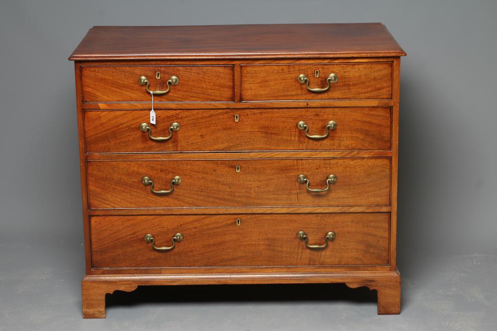 A GEORGIAN MAHOGANY STRAIGHT FRONT CHEST Image