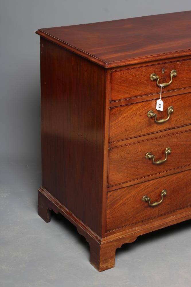 A GEORGIAN MAHOGANY STRAIGHT FRONT CHEST Image