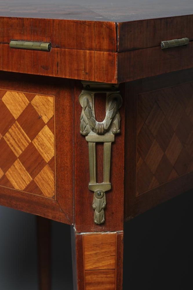 A LOUIS XVI STYLE MAHOGANY AND PARQUETRY ENVELOPE CARD TABLE Image