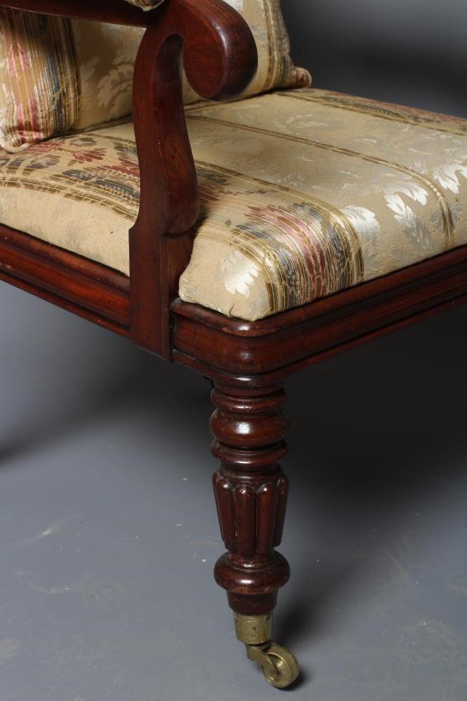 A WILLIAM IV MAHOGANY SHOW FRAME ARMCHAIR Image
