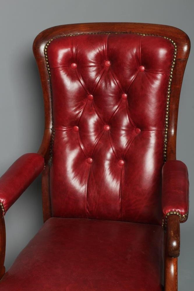 A VICTORIAN MAHOGANY SHOW FRAME LIBRARY CHAIR Image