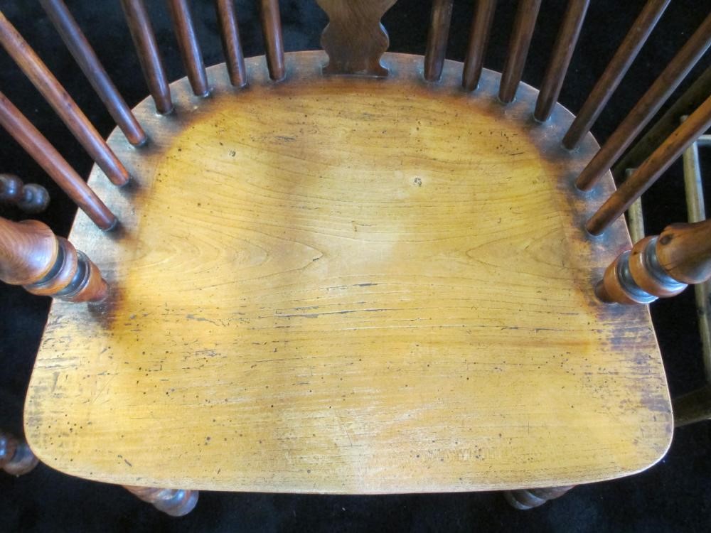 A PAIR OF SPLAT BACK YEW WINDSOR ARMCHAIRS Image