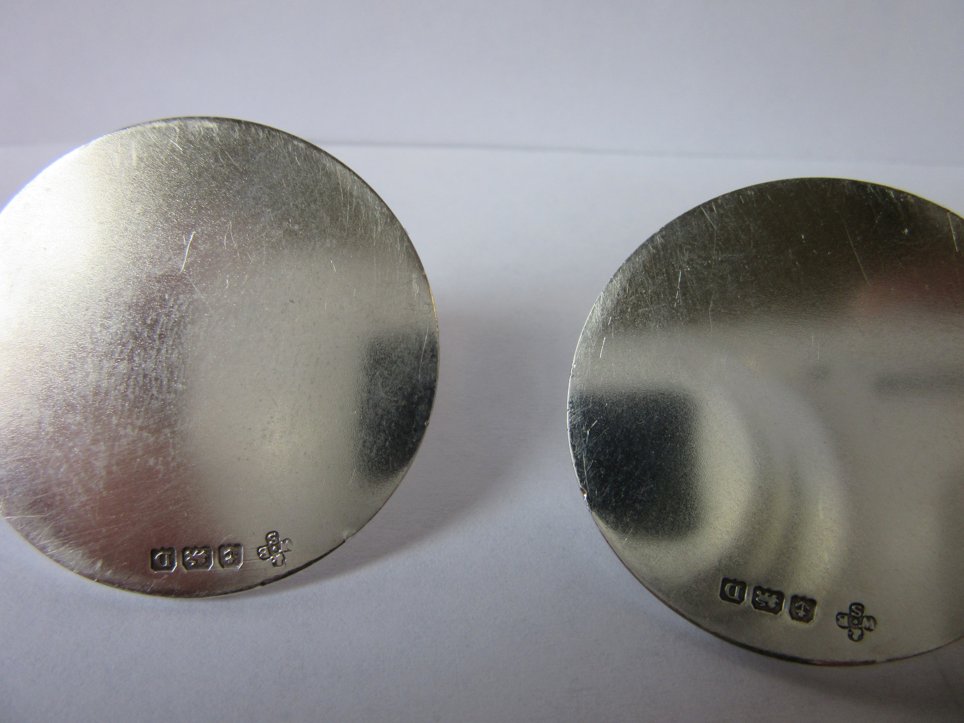 A COMPOSITE SET OF EIGHT NOVELTY MENU/PLACE CARD HOLDERS Image