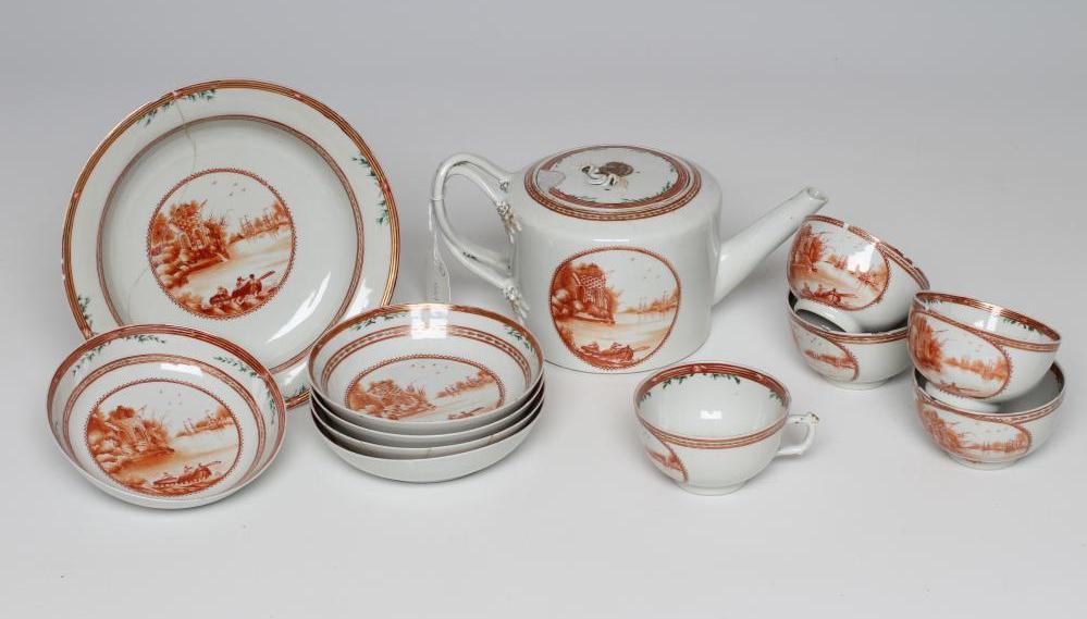 A CHINESE EXPORT PORCELAIN PART TEA SERVICE Image