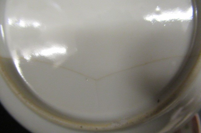 A CHINESE EXPORT PORCELAIN PART TEA SERVICE Image