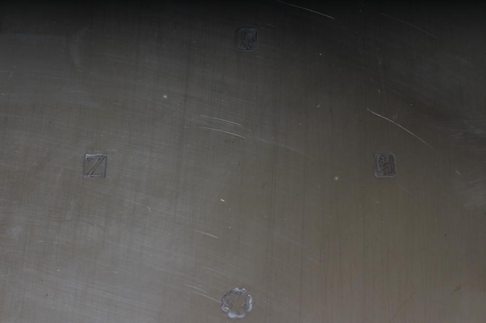 AN IRISH SILVER SALVER Image