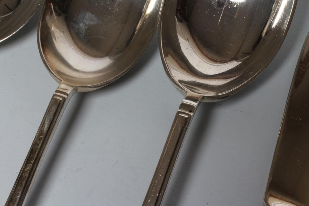 AN ART DECO STYLE SILVER TABLE SERVICE for six place settings Image