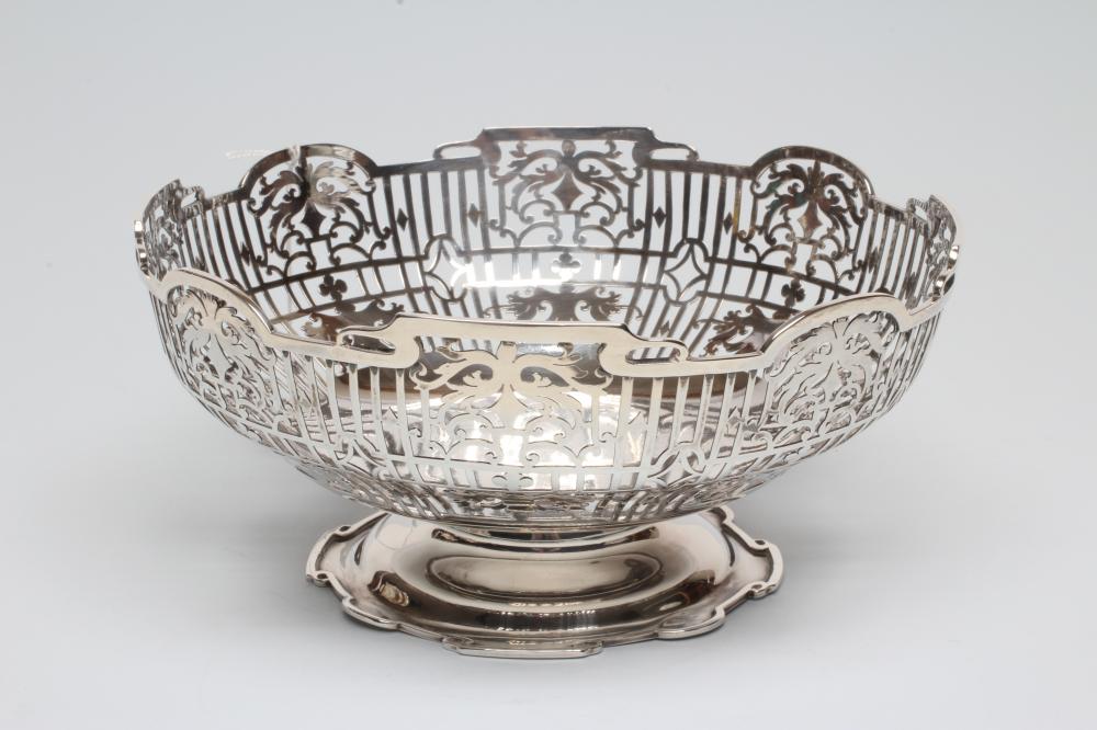 A SILVER FRUIT BOWL Image