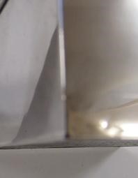 AN ART DECO SILVER CIGARETTE BOX Image