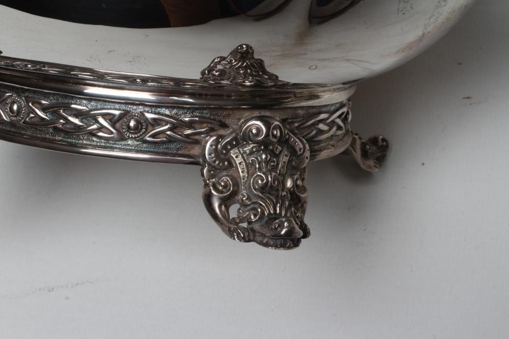 A SILVER BASKET Image