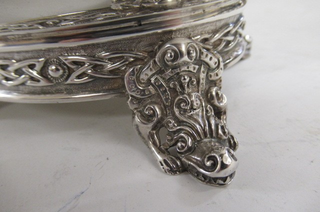 A SILVER BASKET Image