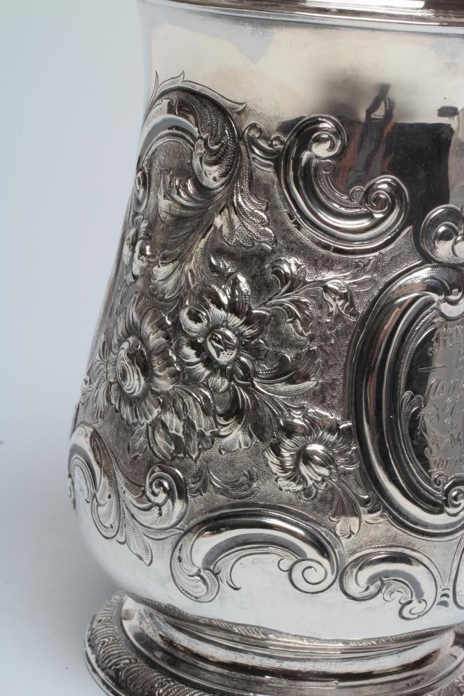 AN EARLY GEORGE III SILVER TANKARD Image