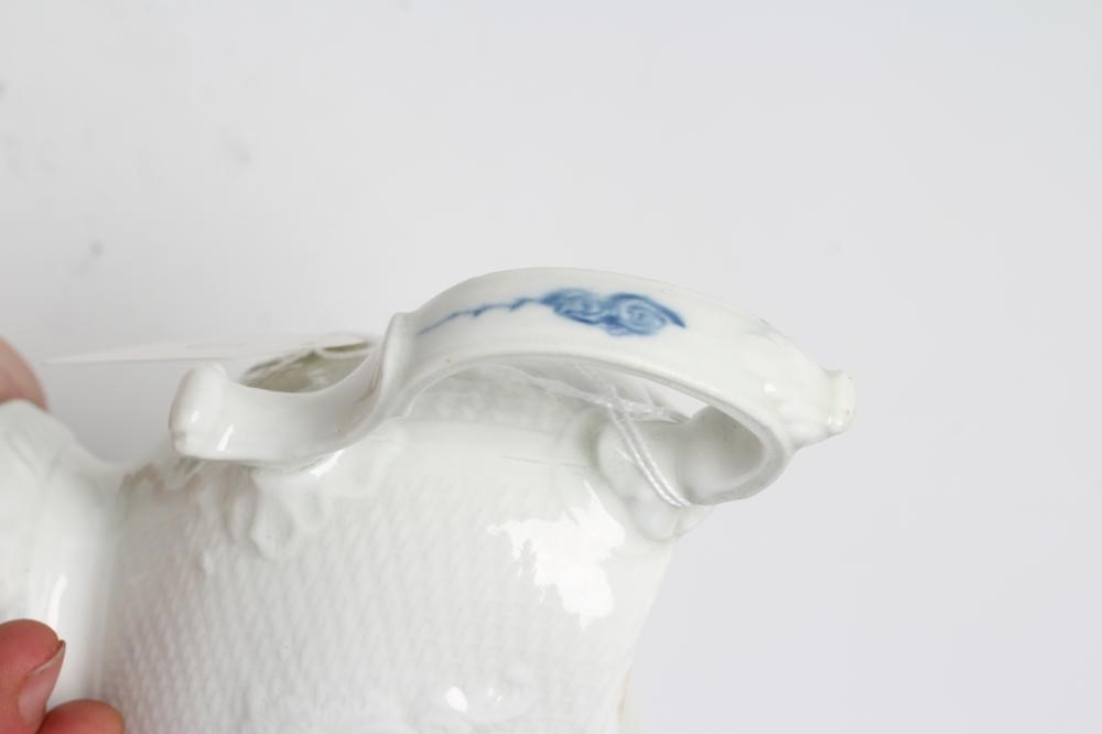 A FIRST PERIOD WORCESTER PORCELAIN SAUCEBOAT Image