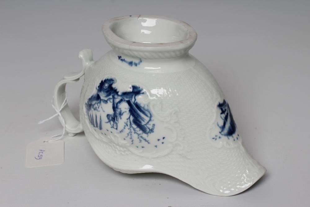 A FIRST PERIOD WORCESTER PORCELAIN SAUCEBOAT Image