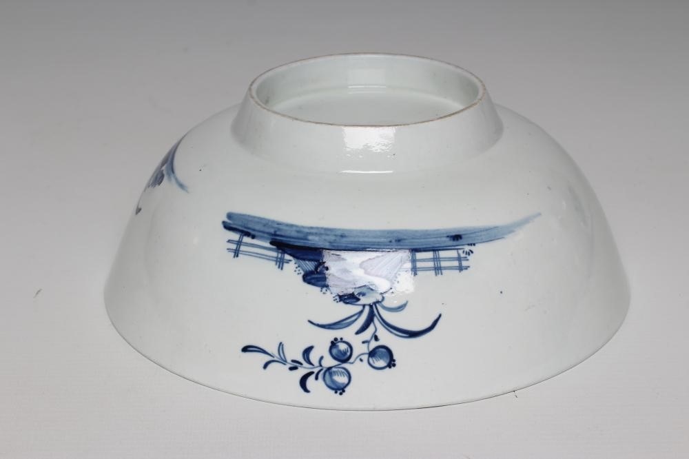 A CHRISTIAN'S LIVERPOOL PORCELAIN BOWL Image