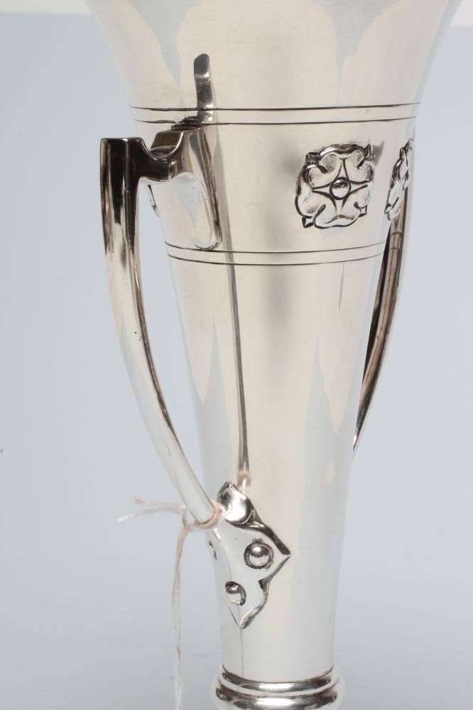 AN EDWARDIAN SILVER ART NOUVEAU VASE Image