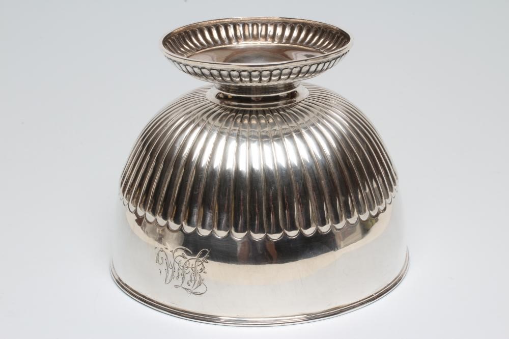 A LATE VICTORIAN SILVER ROSE BOWL Image