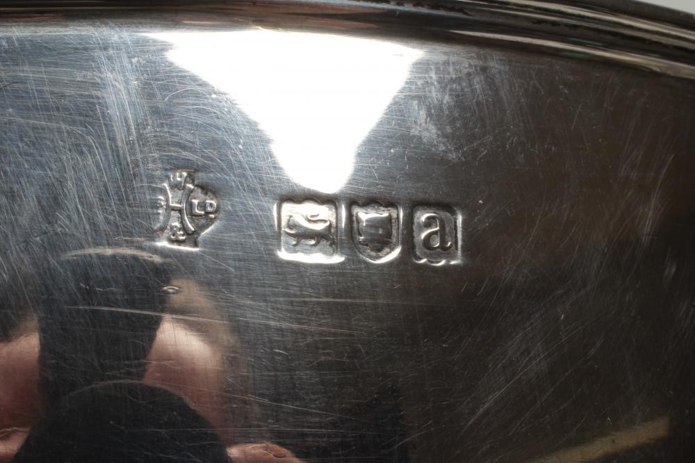 A LATE VICTORIAN SILVER ROSE BOWL Image