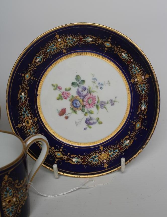 A FRENCH PORCELAIN CAN AND SAUCER Image