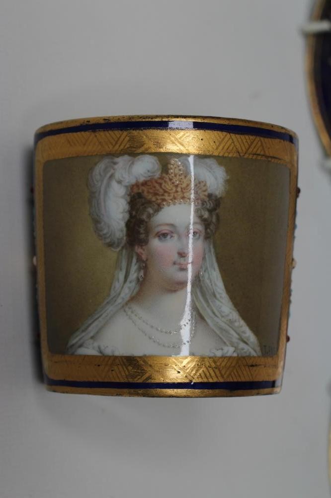 A FRENCH PORCELAIN CAN AND SAUCER Image