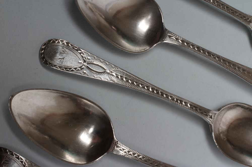 A SET OF SIX LATE GEORGE III SILVER TEASPOONS Image