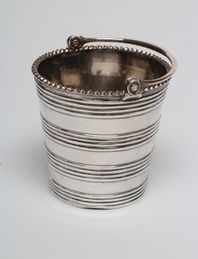 A GEORGE III SILVER CREAM PAIL Image