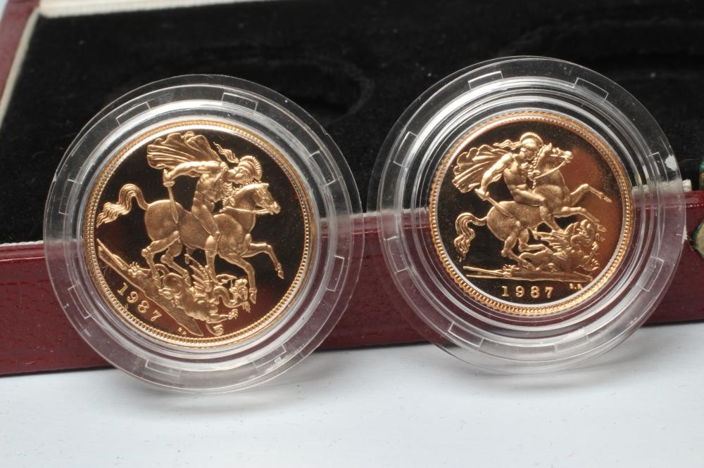 AN ELIZABETH II GOLD PROOF THREE COIN SET Image