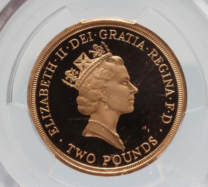 AN ELIZABETH II "END OF WORLD WAR II" GOLD £2 Image