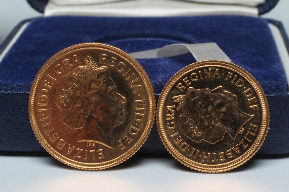 AN ELIZABETH II SOVEREIGN AND HALF SOVEREIGN Image
