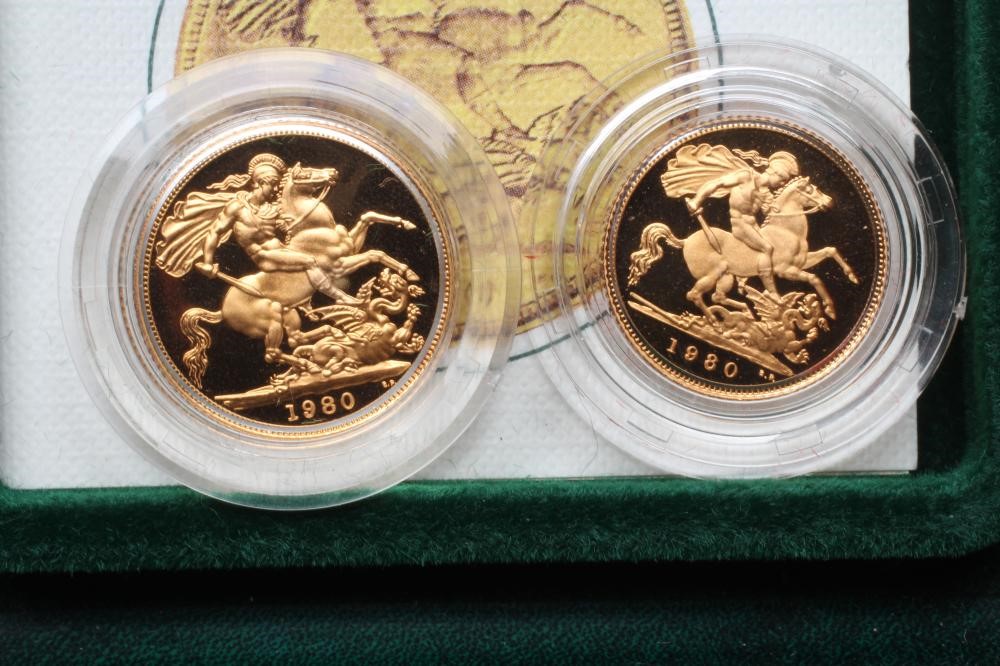 AN ELIZABETH II SOVEREIGN AND HALF SOVEREIGN Image