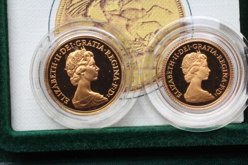 AN ELIZABETH II SOVEREIGN AND HALF SOVEREIGN Image