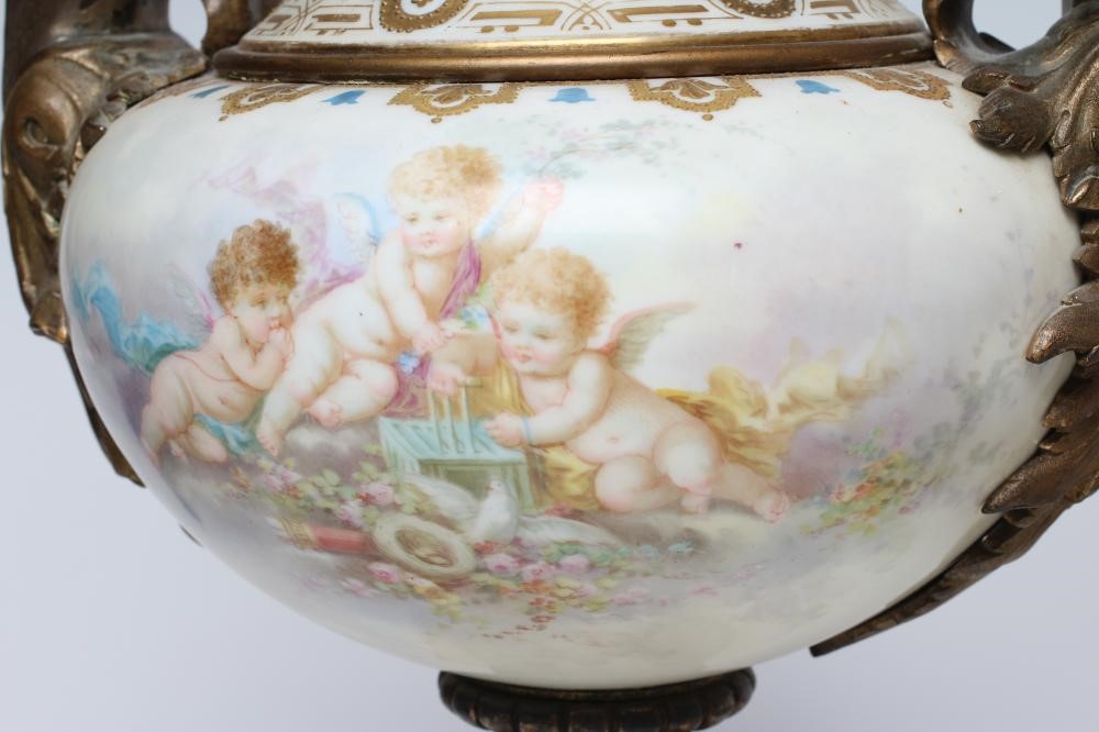 A LARGE PAIR OF FRENCH PORCELAIN GARNITURE VASES Image
