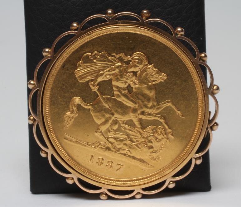 A VICTORIA GOLDEN JUBILEE GOLD £5 Image