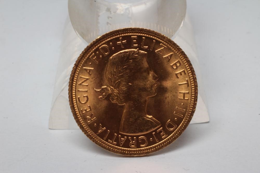 AN ELIZABETH II SOVEREIGN Image