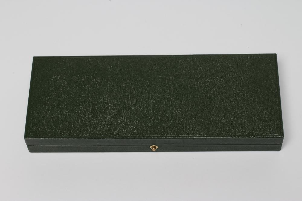 AN ELIZABETH II GOLD PROOF FOUR COIN SET Image