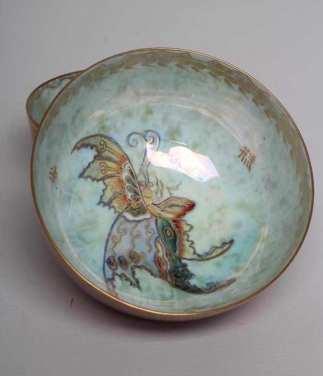 TWO GRADUATED WEDGWOOD BUTTERFLY LUSTRE BOWLS with gilt printed mottled puce ground and iridescent Image