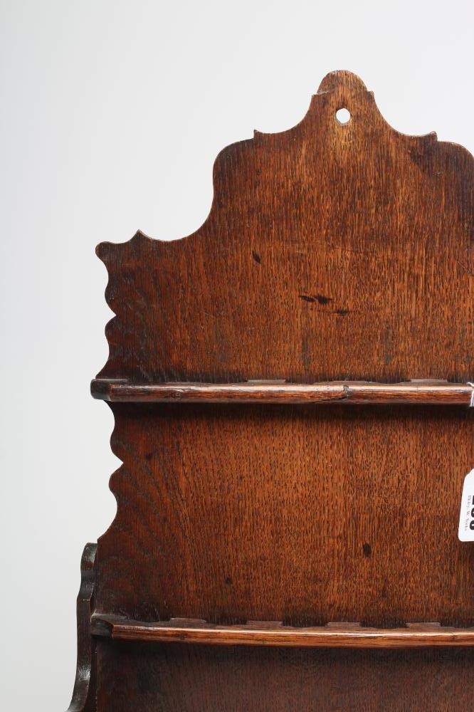 A GEORGIAN OAK HANGING SPOON RACK Image