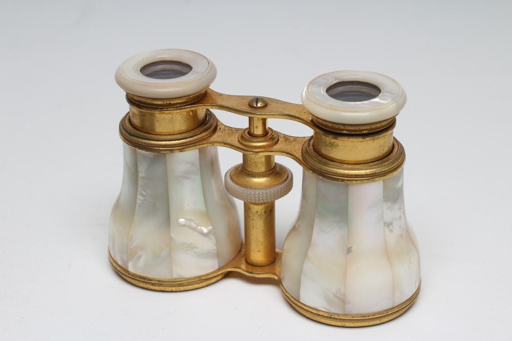 A PAIR OF FRENCH OPERA GLASSES Image