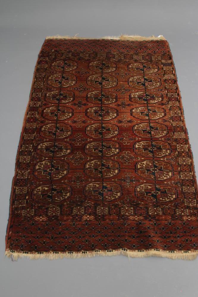 AN AFGHAN RUG Image
