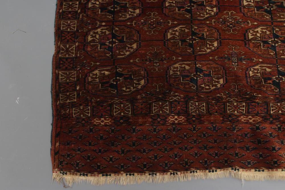 AN AFGHAN RUG Image