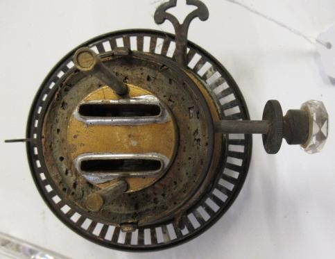 AN EARLY VICTORIAN GLASS OIL LAMP Image