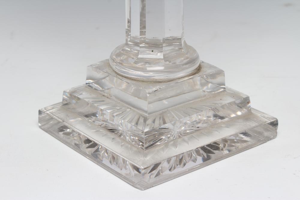 AN EARLY VICTORIAN GLASS OIL LAMP Image