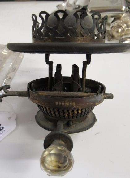 AN EARLY VICTORIAN GLASS OIL LAMP Image