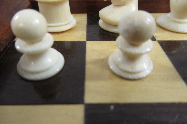 A JAQUES "IN STATU QUO" PATENT IVORY CHESS SET similar to the previous lot in ivory  (Est. plus 21% Image